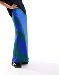 Зелено-синяя атласная юбка макси с графичным принтом ASOS