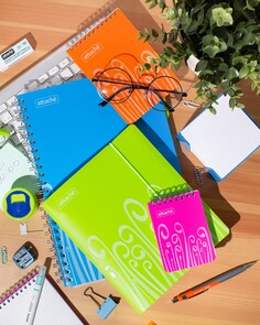 Бизнес-тетрадь а4,140 л,пласт обл, с разд,спир,attache fantasy,оранж