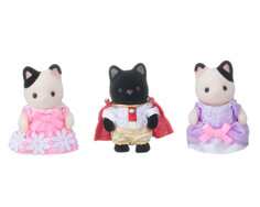 Игровые фигурки Sylvanian Families Малыши-котята в сказочных нарядах