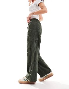Широкие брюки карго с низкой посадкой Superdry оливкового цвета Surplus Goods