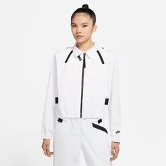 Женская ветровка Nike Sportswear Dri-FIT Woven Jacket