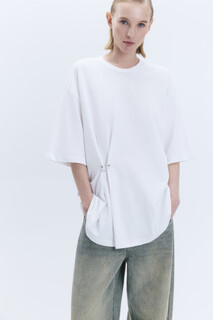 блузка женская Футболка oversize с металлическим пирсингом Befree