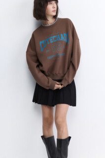 свитшот женский Свитшот утепленный с принтом Befree