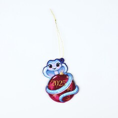 Новогодная светящаяся в темноте подвеска из дерева Зимнее волшебство