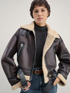 Дубленка с широким воротником Zarina