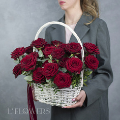 Букет живых цветов LFLOWERS Корзина Скарлетт Lflowers
