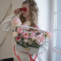 Букет живых цветов LFLOWERS Ящик Пломбир Lflowers
