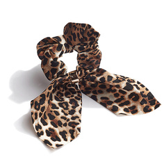 NOTHING BUT LOVE Резинка для волос "Опасная встреча"