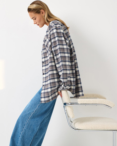 Рубашка в клетку серого цвета