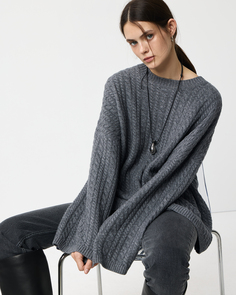 Джемпер оверсайз с косами серого цвета