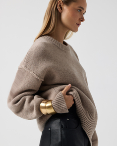 Джемпер оверсайз с декоративными швами бежевого цвета