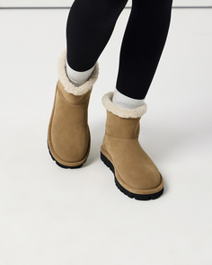 Угги из замши серо-бежевого цвета