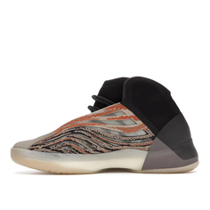 Кроссовки adidas Yeezy QNTM Quantum