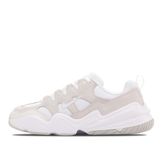 Женские кроссовки Nike Tech Hera