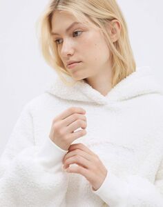 Молочное худи oversize из искусственного меха с вышивкой Gloria Jeans