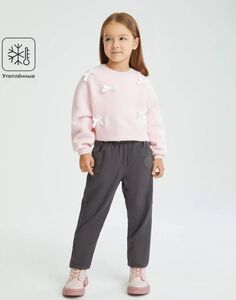 Светло-розовый укороченный джемпер oversize с бантиками для девочки Gloria Jeans
