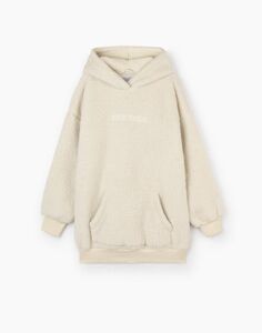 Бежевое худи oversize из искусственного меха с аппликацией Gloria Jeans