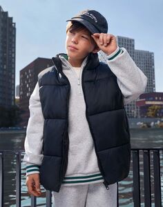 Серый свитшот oversize с патчем Gloria Jeans