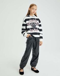 Чёрные брюки Jogger из искусственной кожи с вышивкой Gloria Jeans
