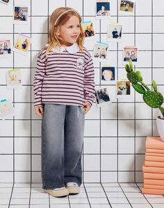 Полосатый лонгслив oversize с принтом Gloria Jeans