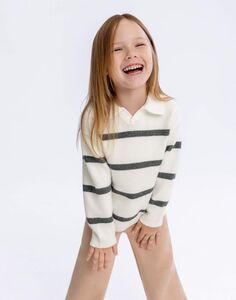 Молочный джемпер oversize в полоску для девочки Gloria Jeans