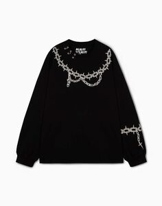 Чёрный лонгслив oversize с принтом и люверсами Gloria Jeans