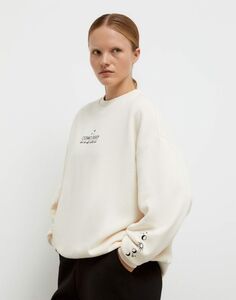 Молочный свитшот oversize с вышивкой и принтом Gloria Jeans
