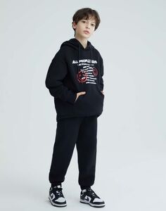 Чёрные спортивные брюки Jogger oversize с патчем Gloria Jeans