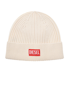 Шапка с красным лого Diesel