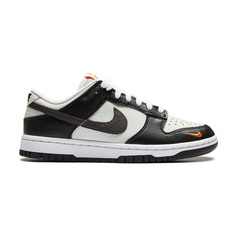 Dunk Low Mini Swoosh Nike