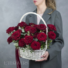 Букет живых цветов LFLOWERS Корзина Скарлетт Lflowers