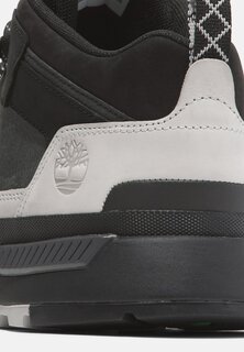 Кроссовки на шнуровке Timberland, светло-серый