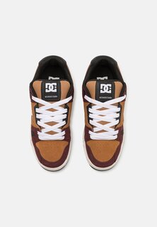 Скейтерская обувь STAG DC Shoes, цвет Chocolate Brown