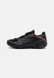 Кроссовки SERTIG LOW GTX MEN Mammut, цвет black/dark steel Mammut®