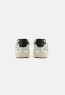 Кроссовки на шнуровке Valentino, белый