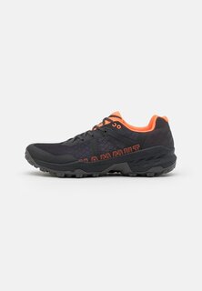 Кроссовки для походов SERTIG II LOW GTX� Mammut, цвет black/vibrant orange Mammut®