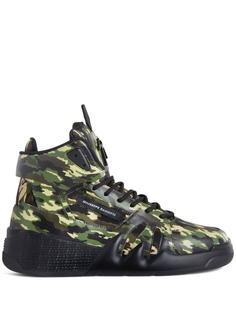 Giuseppe Zanotti высокие кроссовки Talon с камуфляжным принтом, зеленый