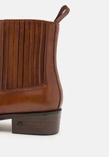 Ковбойские/байкерские ботинки по щиколотку HUSTON Steve Madden, цвет Tan