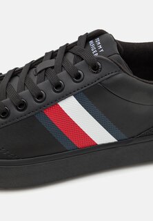 Кроссовки CORE CLEAT STRIPES Tommy Hilfiger, черный