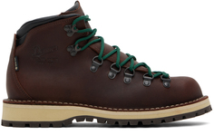 Коричневые ботинки горного перевала Danner
