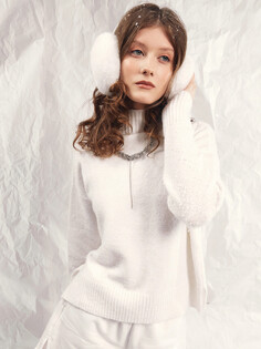 Джемпер женский в молочном цвете Mark Formelle