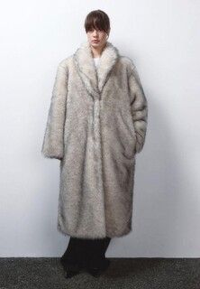 Шуба Befree Mix&Match