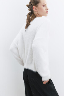 джемпер женский Джемпер вязаный пушистый Befree