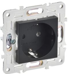 Розетка с заземлением IEK SK-R11-16-K02 SKANDY без защитных шторок 16А SK-R05Bl Черный