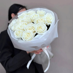 Букет живых цветов FANTASY Белые розы